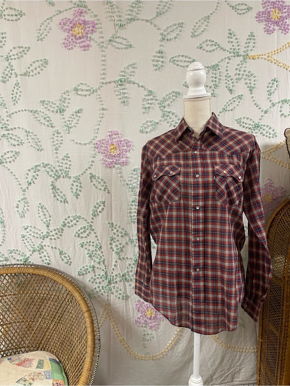 Levi's Red Navy Cream Plaid Button-Up Shirt